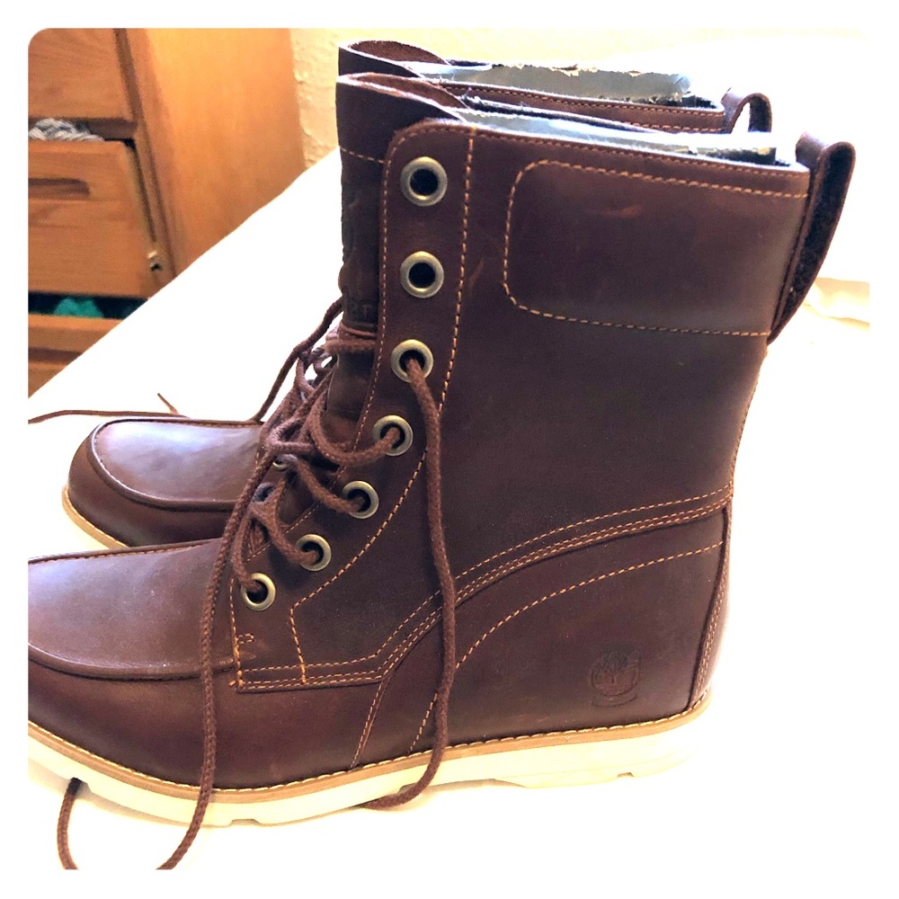 Brand new Timberland leather boots